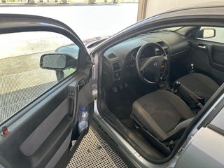 Opel Astra 2003