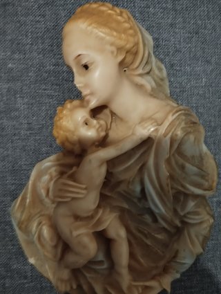 Relieve Virgen del Abrazo Decorativo