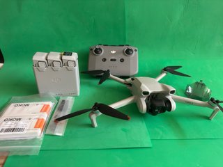 DJI Mini 3 con Baterías