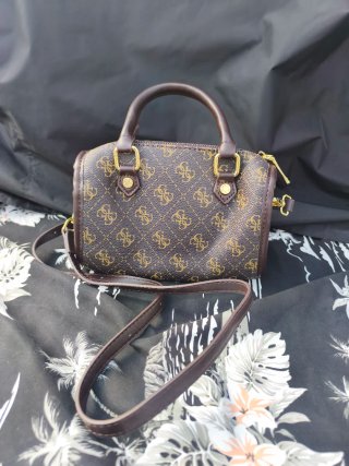 Bolso Guess Marrón Oscuro
