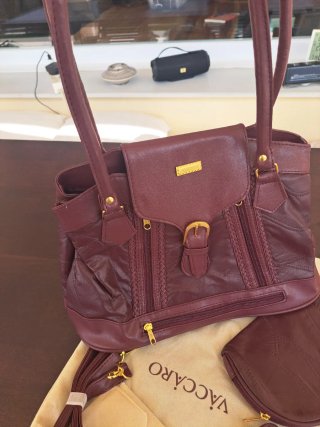 Bolso Vaccaro Piel Marrón con Cartera y neceser