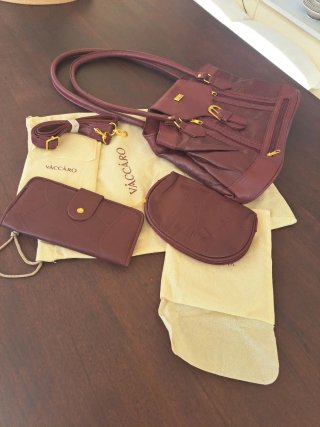 Bolso Vaccaro Piel Marrón con Cartera y neceser
