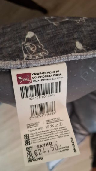 Cama para perro con estampado. Medidas 118x88