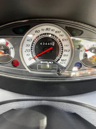 Suzuki Burgman 200cc Negra/Burdeos