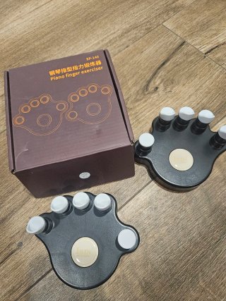 Ejercitador de dedos Piano IRIN SP-140