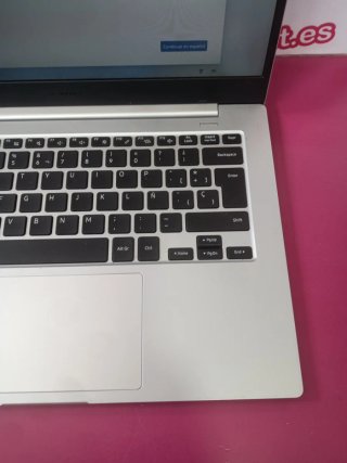Portátil Samsung Galaxy Book 4GB RAM 128GB