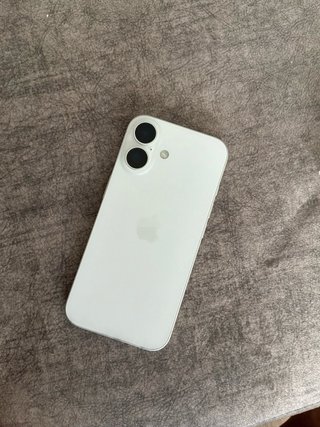 iPhone 16 128GB