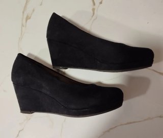 Zapatos cuña antelina negros talla 39