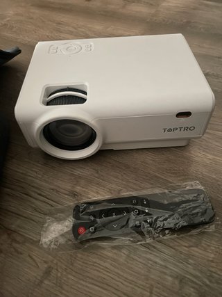 Proyector TOPTRO y Pantalla