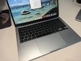 MacBook Air M4 | 13"