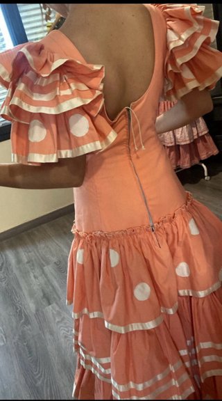 Traje de flamenca naranja volantes