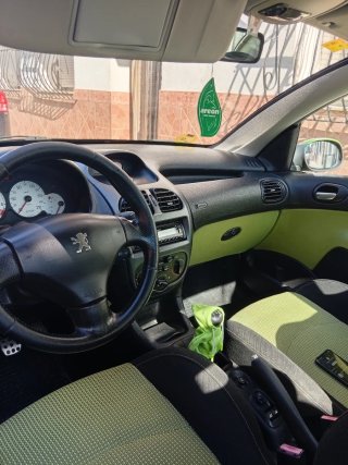 Peugeot 206 2002