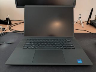 Dell 16" i7-13700H 32GB Ram 1TB SSD Nvidia RTX 8GB