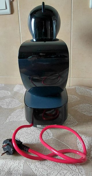 Cafetera Dolce Gusto DeLonghi Negra