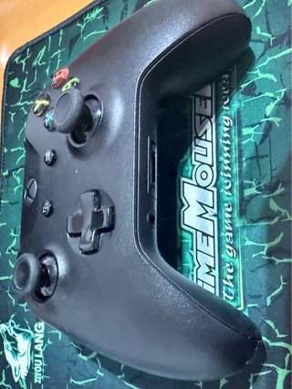 Mando Xbox One Negro (leer bien )