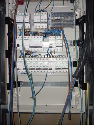 REPARACIONES A DOMICILIO Electricidad