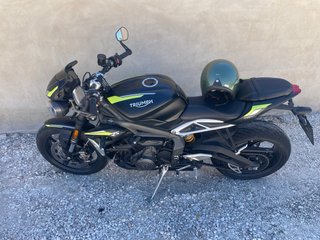 Triumph Street Triple 765 RS Negra y Verde
