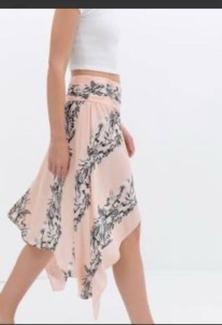 Preciosa falda Zara