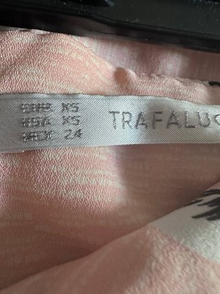 Preciosa falda Zara
