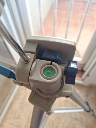Trípode Vivitar para cámara