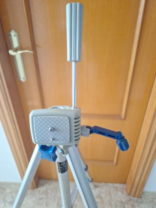 Trípode Vivitar para cámara