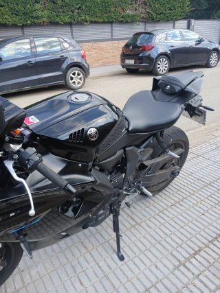 Yamaha R7 2021 A2