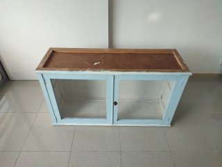 Vitrina Vintage Madera y Cristal Azul