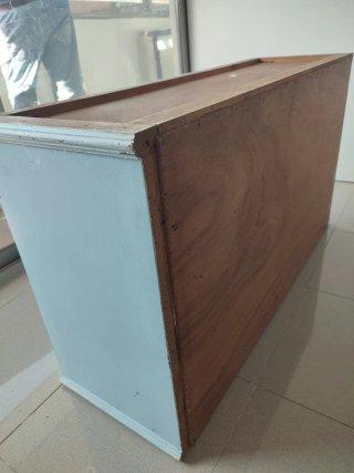Vitrina Vintage Madera y Cristal Azul