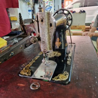 Máquina de coser Singer antigua,años 50'