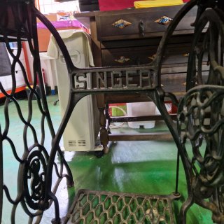 Máquina de coser Singer antigua,años 50'