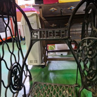 Máquina de coser Singer antigua,años 50'