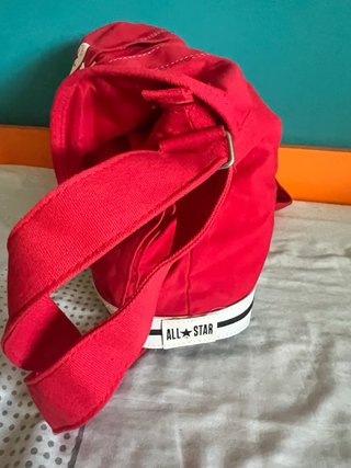 Bolso bandolera Converse All Star rojo con suela
