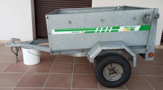 Remolque ligero con documentación