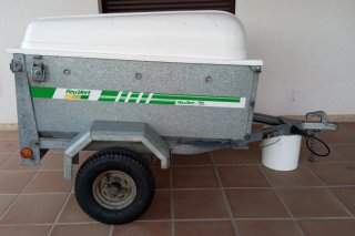 Remolque ligero con documentación