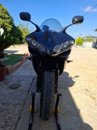 Yamaha R1 2007/2008 Negra