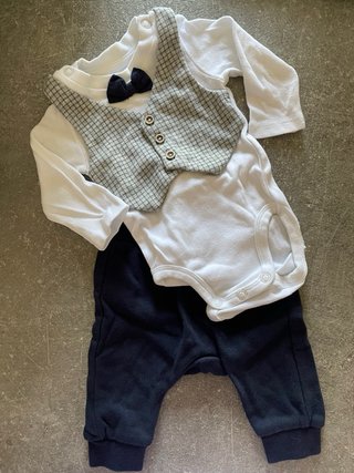 Lotto 16 vestiti neonato 0-3 mesi