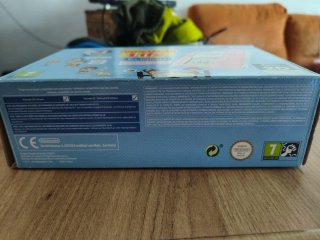 Caja Nintendo 2DS Tomodachi Life Vacía
