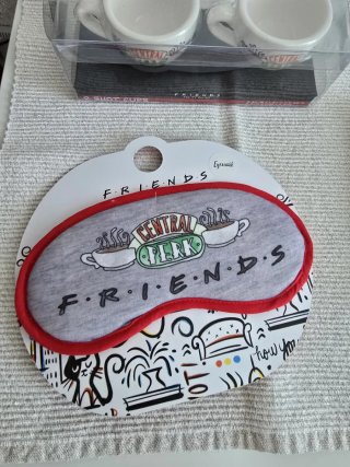 Lote Merchandising Friends, tasa, marco, botella..