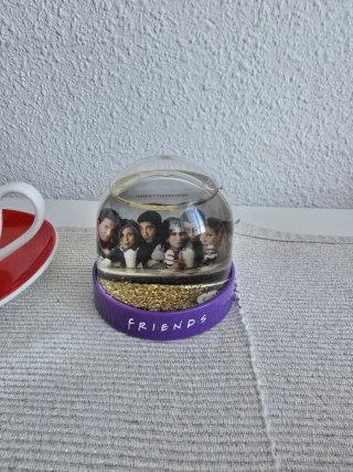 Lote Merchandising Friends, tasa, marco, botella..