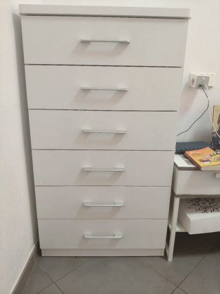Cajonera blanca 6 cajones en perfecto estado.