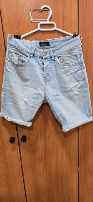 Pantalón corto vaquero Bershka hombre
