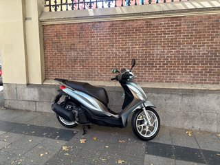 Piaggio Medley 125
