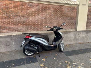 Piaggio Medley 125