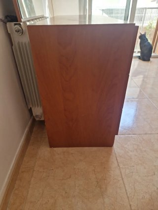 Tocador de madera con espejo