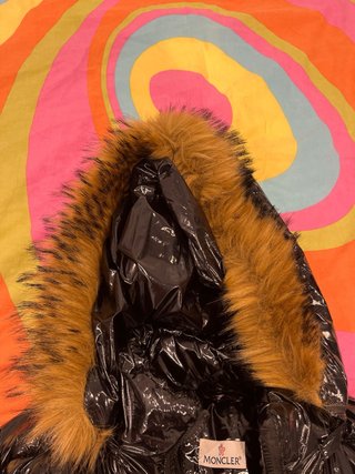 Anorak Moncler Negro Talla S con Capucha