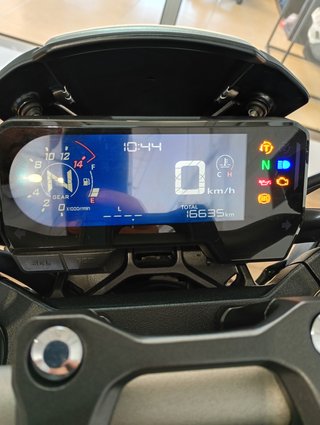 Honda CB650R quickshifter