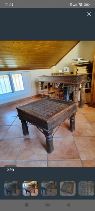 Mesa Rústica Cuadrada Antigua