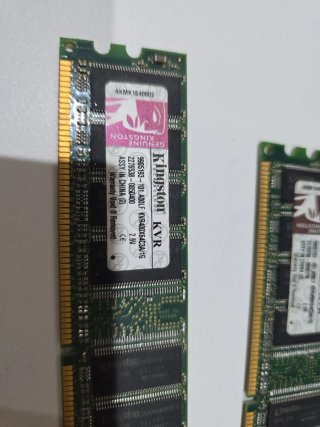Lote 2GB RAM DDR1 400MHz Kingston (2x1GB) PC3200