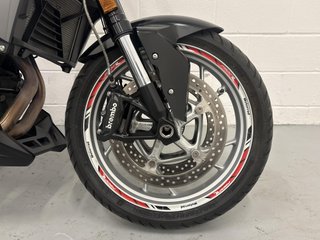 BMW F 900 R