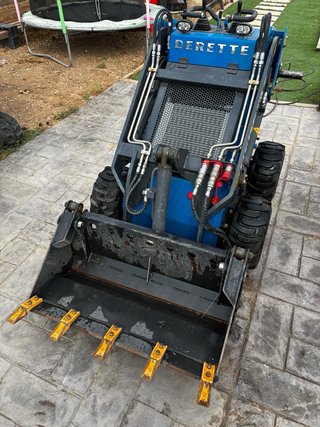 Minicargadora Derette DRT 430